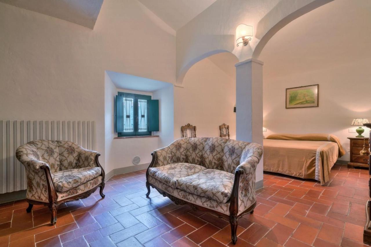 Вилла Castello Di Sarna Кьюзи-делла-Верна Экстерьер фото